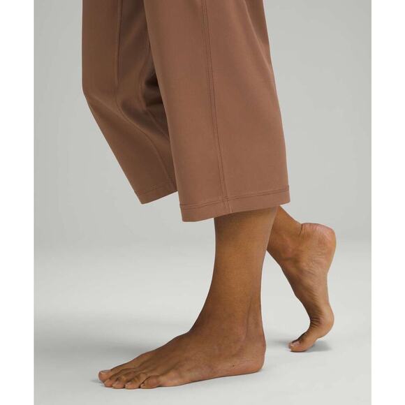 Lululemon Align Wide Leg Super High Rise Crop 23” in Cacao Size 8 - Picture 5 of 9